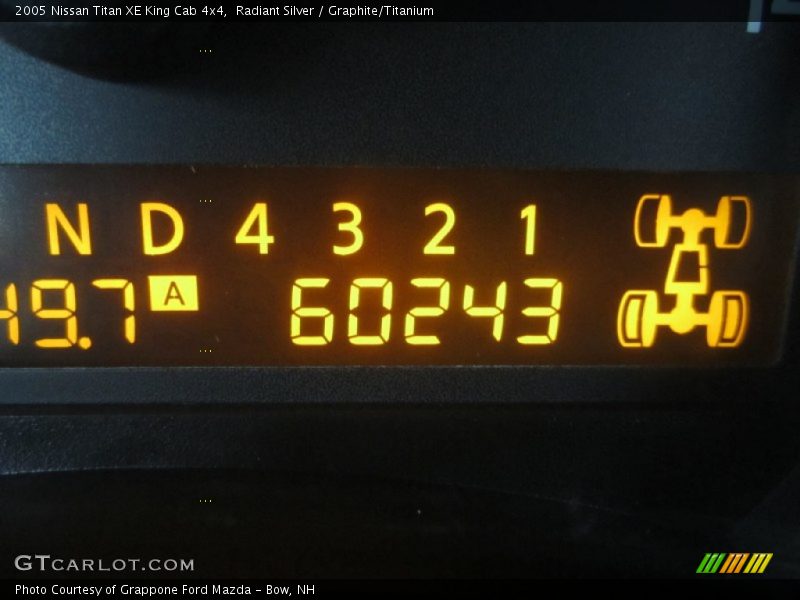 Radiant Silver / Graphite/Titanium 2005 Nissan Titan XE King Cab 4x4