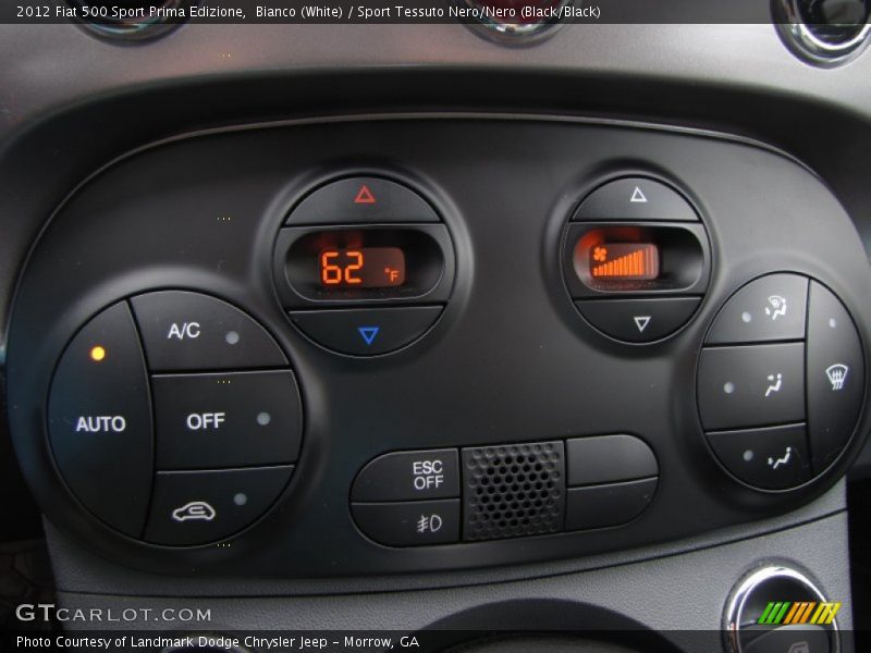 Controls of 2012 500 Sport Prima Edizione