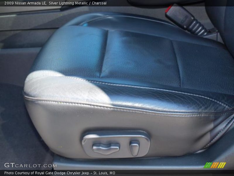 Silver Lightning Metallic / Charcoal 2009 Nissan Armada LE