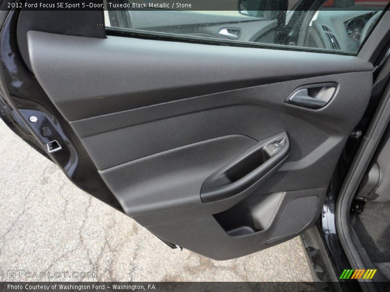 Tuxedo Black Metallic / Stone 2012 Ford Focus SE Sport 5-Door