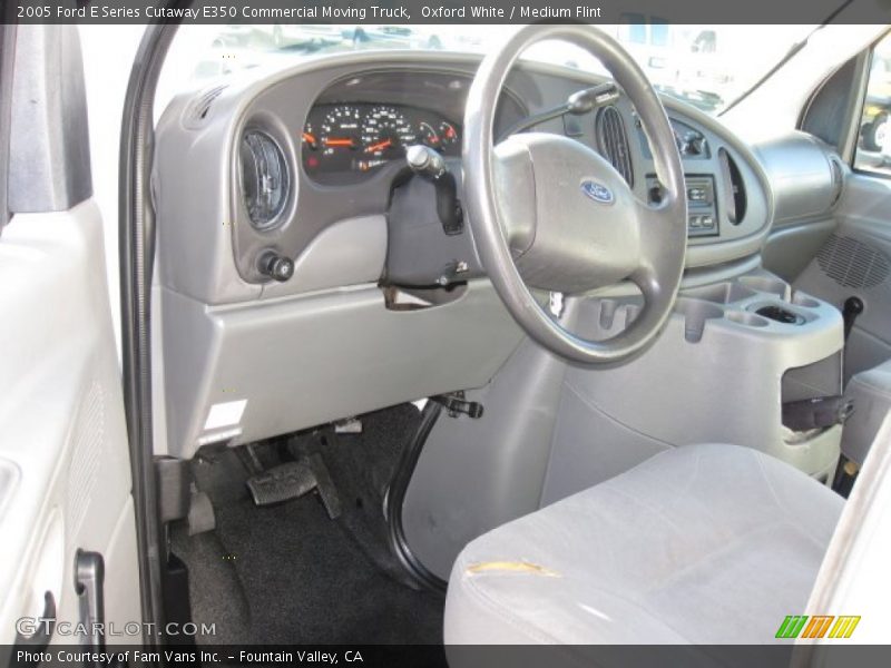  2005 E Series Cutaway E350 Commercial Moving Truck Medium Flint Interior