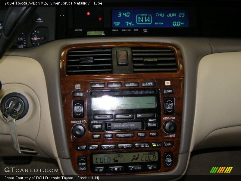 Silver Spruce Metallic / Taupe 2004 Toyota Avalon XLS