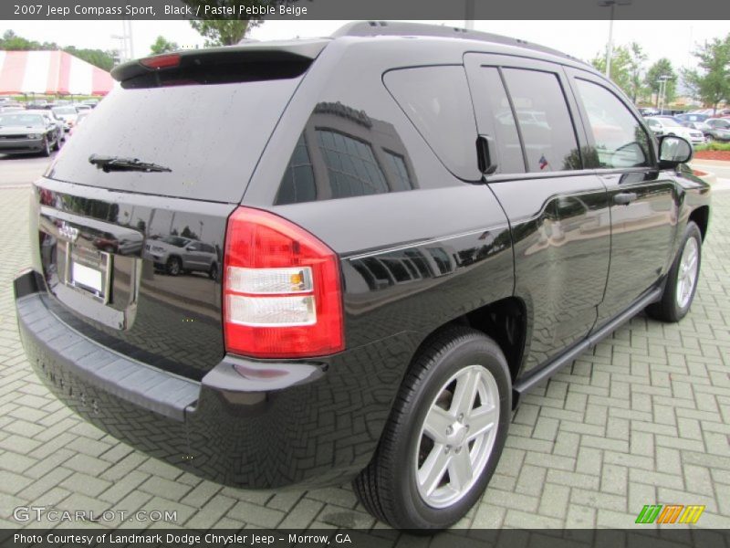 Black / Pastel Pebble Beige 2007 Jeep Compass Sport