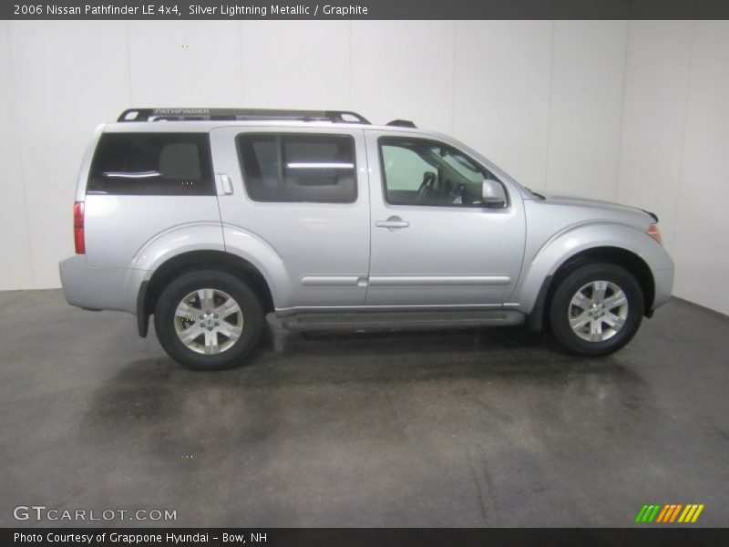 Silver Lightning Metallic / Graphite 2006 Nissan Pathfinder LE 4x4