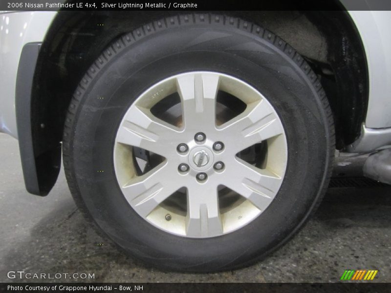 Silver Lightning Metallic / Graphite 2006 Nissan Pathfinder LE 4x4