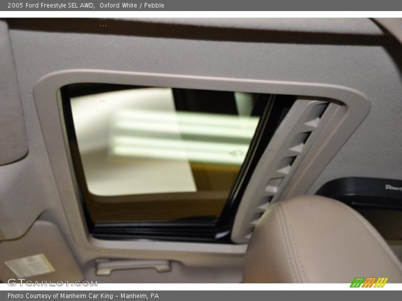 Oxford White / Pebble 2005 Ford Freestyle SEL AWD