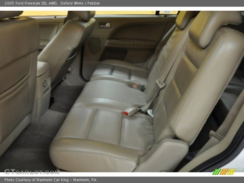 2005 Freestyle SEL AWD Pebble Interior