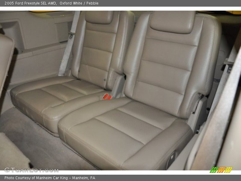  2005 Freestyle SEL AWD Pebble Interior