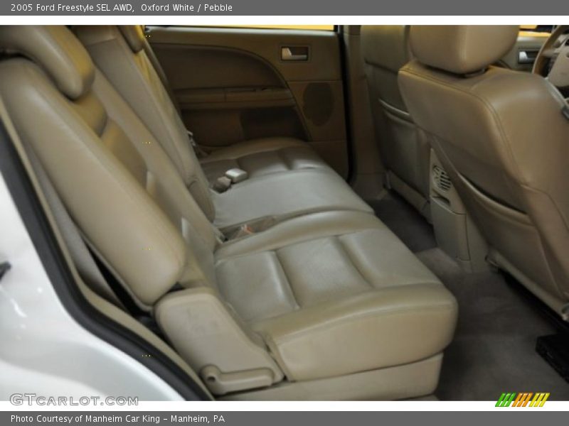 Oxford White / Pebble 2005 Ford Freestyle SEL AWD
