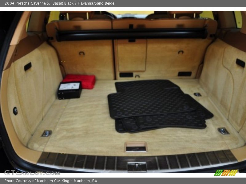 Basalt Black / Havanna/Sand Beige 2004 Porsche Cayenne S