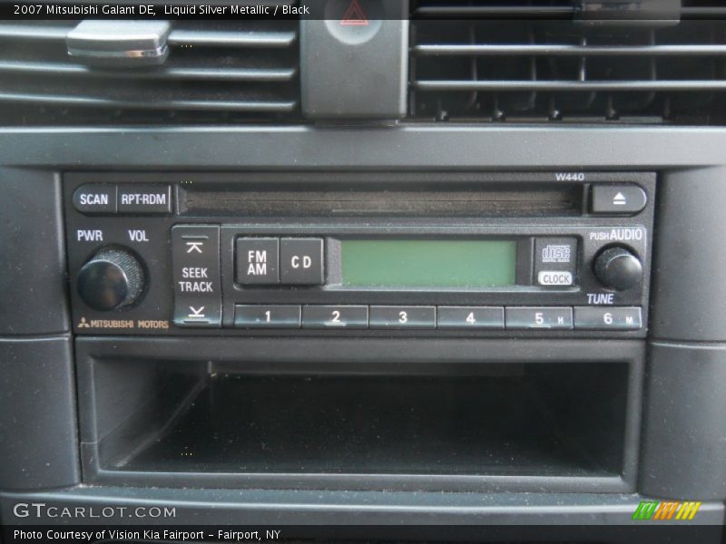 Liquid Silver Metallic / Black 2007 Mitsubishi Galant DE