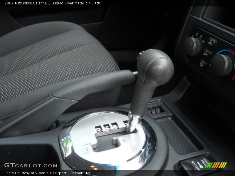 Liquid Silver Metallic / Black 2007 Mitsubishi Galant DE