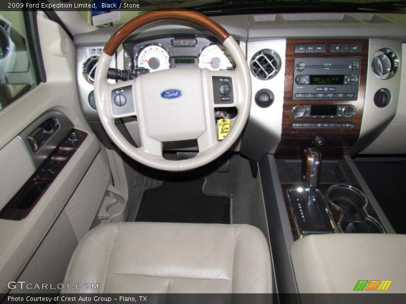 Dashboard of 2009 Expedition Limited