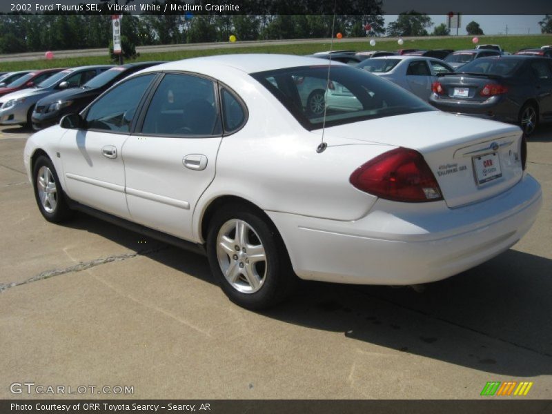 Vibrant White / Medium Graphite 2002 Ford Taurus SEL