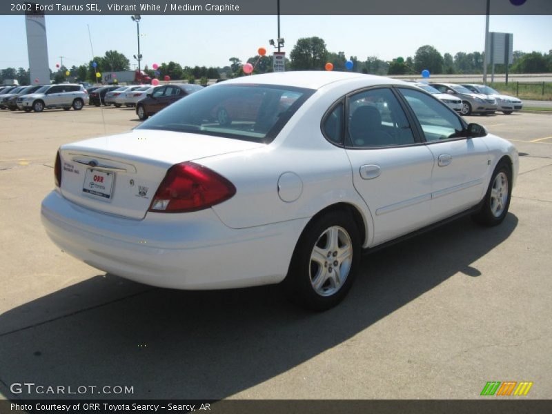 Vibrant White / Medium Graphite 2002 Ford Taurus SEL