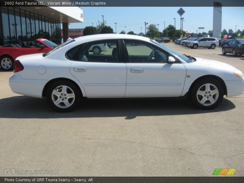 Vibrant White / Medium Graphite 2002 Ford Taurus SEL