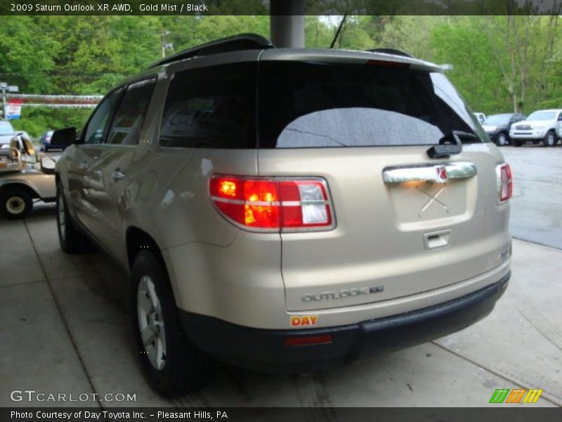 Gold Mist / Black 2009 Saturn Outlook XR AWD