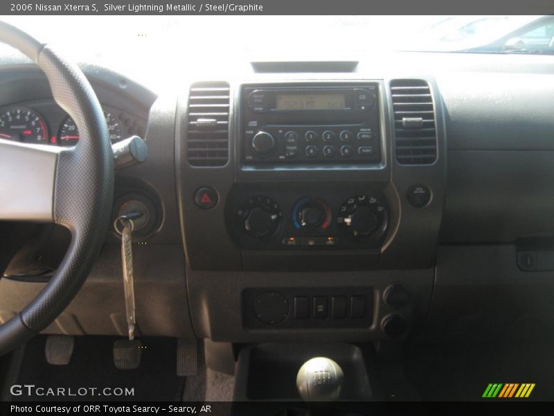 Silver Lightning Metallic / Steel/Graphite 2006 Nissan Xterra S