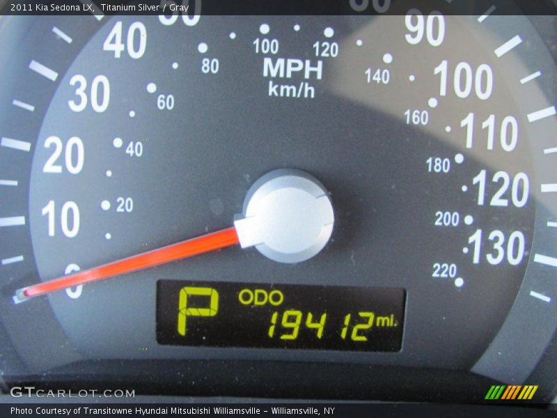 Titanium Silver / Gray 2011 Kia Sedona LX