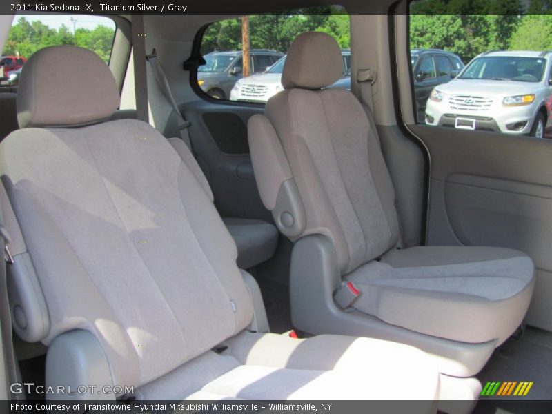 Titanium Silver / Gray 2011 Kia Sedona LX