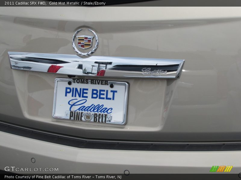 Gold Mist Metallic / Shale/Ebony 2011 Cadillac SRX FWD