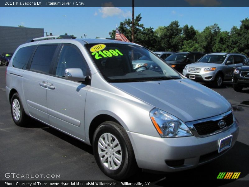 Titanium Silver / Gray 2011 Kia Sedona LX