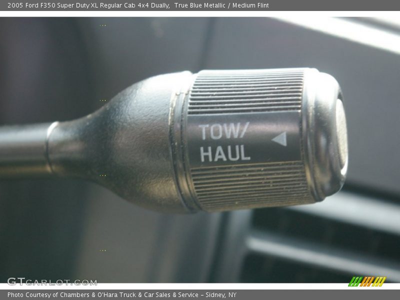  2005 F350 Super Duty XL Regular Cab 4x4 Dually 5 Speed Automatic Shifter