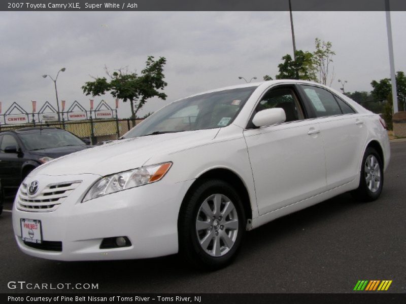 Super White / Ash 2007 Toyota Camry XLE
