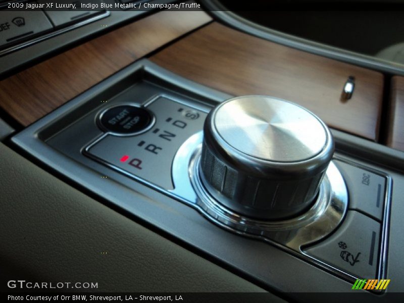 Indigo Blue Metallic / Champagne/Truffle 2009 Jaguar XF Luxury