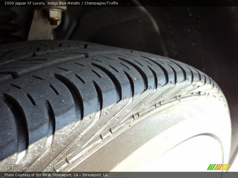 Indigo Blue Metallic / Champagne/Truffle 2009 Jaguar XF Luxury