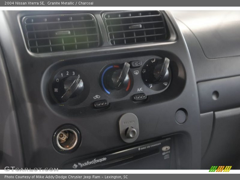 Granite Metallic / Charcoal 2004 Nissan Xterra SE