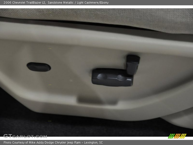 Sandstone Metallic / Light Cashmere/Ebony 2006 Chevrolet TrailBlazer LS