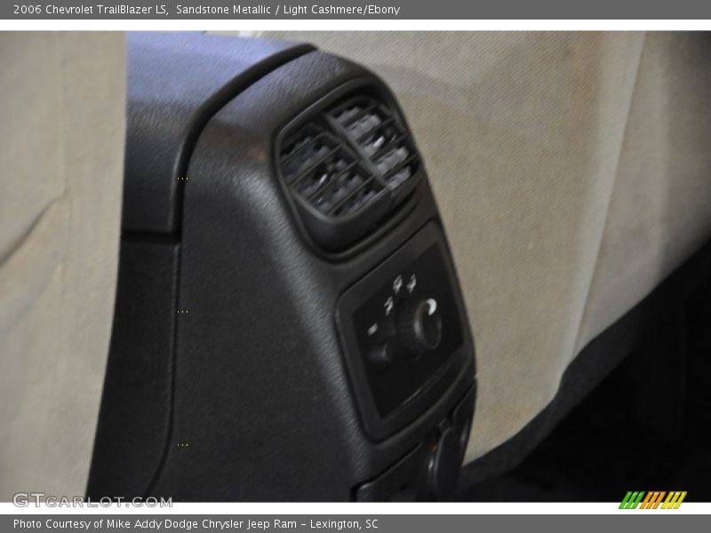 Sandstone Metallic / Light Cashmere/Ebony 2006 Chevrolet TrailBlazer LS