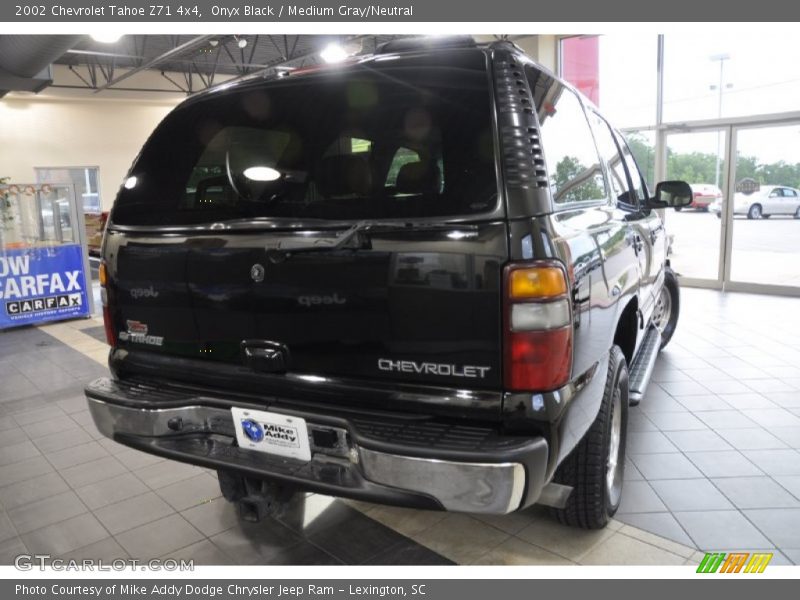 Onyx Black / Medium Gray/Neutral 2002 Chevrolet Tahoe Z71 4x4