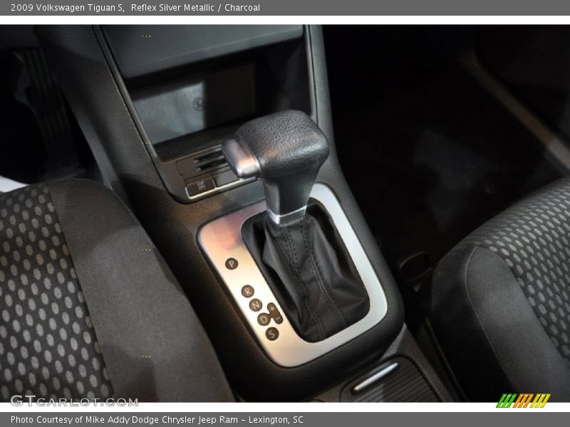 Reflex Silver Metallic / Charcoal 2009 Volkswagen Tiguan S