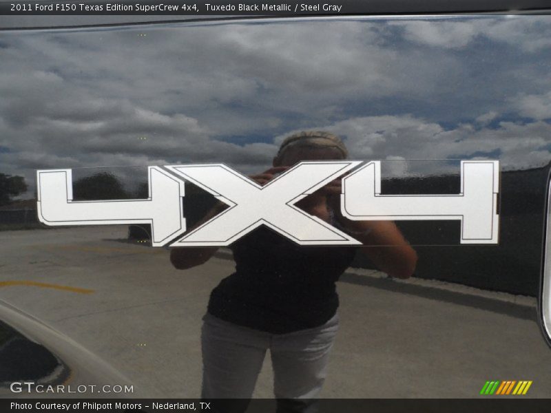 Tuxedo Black Metallic / Steel Gray 2011 Ford F150 Texas Edition SuperCrew 4x4