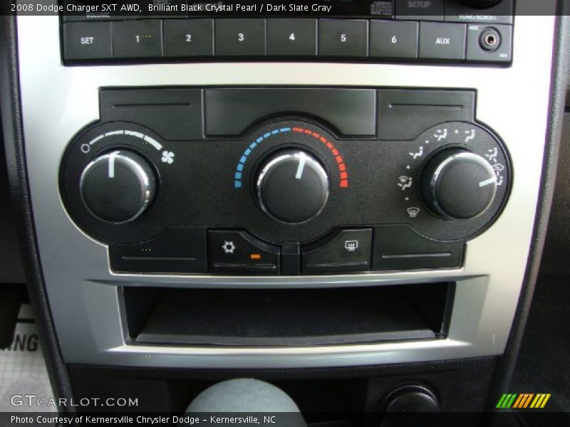 Controls of 2008 Charger SXT AWD