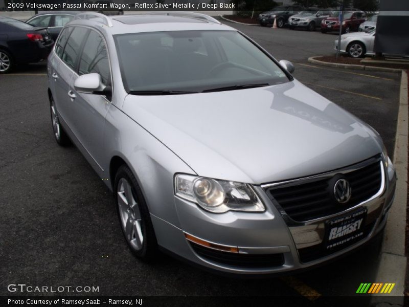 Reflex Silver Metallic / Deep Black 2009 Volkswagen Passat Komfort Wagon