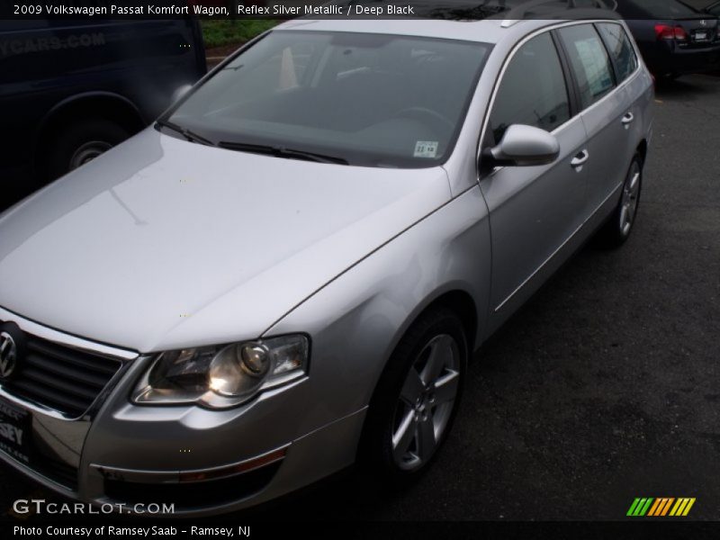 Reflex Silver Metallic / Deep Black 2009 Volkswagen Passat Komfort Wagon