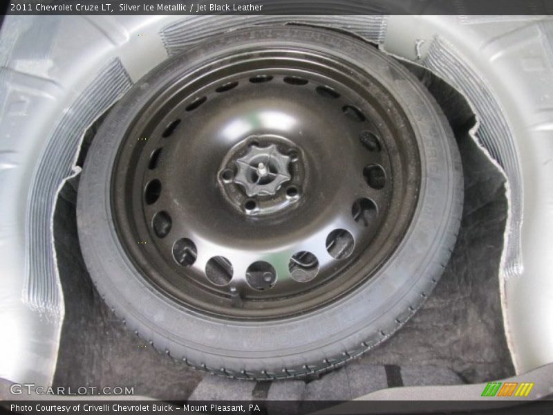 Silver Ice Metallic / Jet Black Leather 2011 Chevrolet Cruze LT