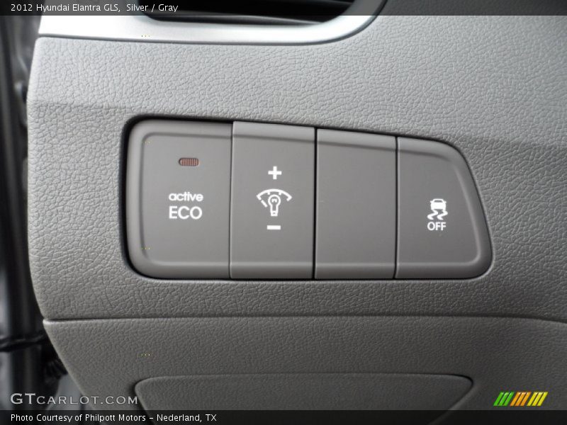 Controls of 2012 Elantra GLS