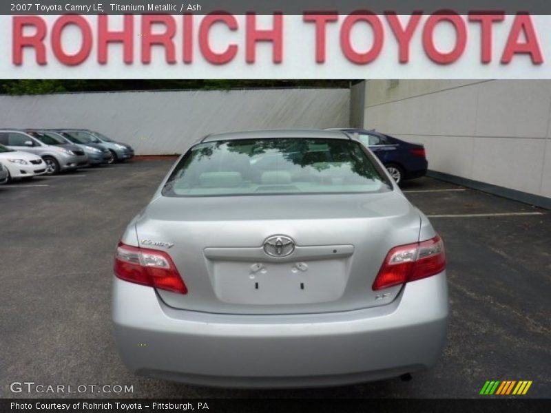 Titanium Metallic / Ash 2007 Toyota Camry LE