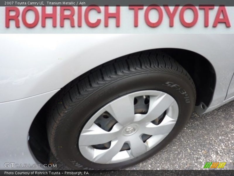 Titanium Metallic / Ash 2007 Toyota Camry LE
