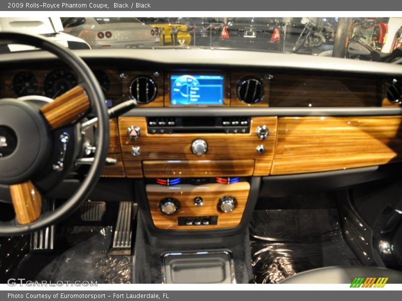 Dashboard of 2009 Phantom Coupe