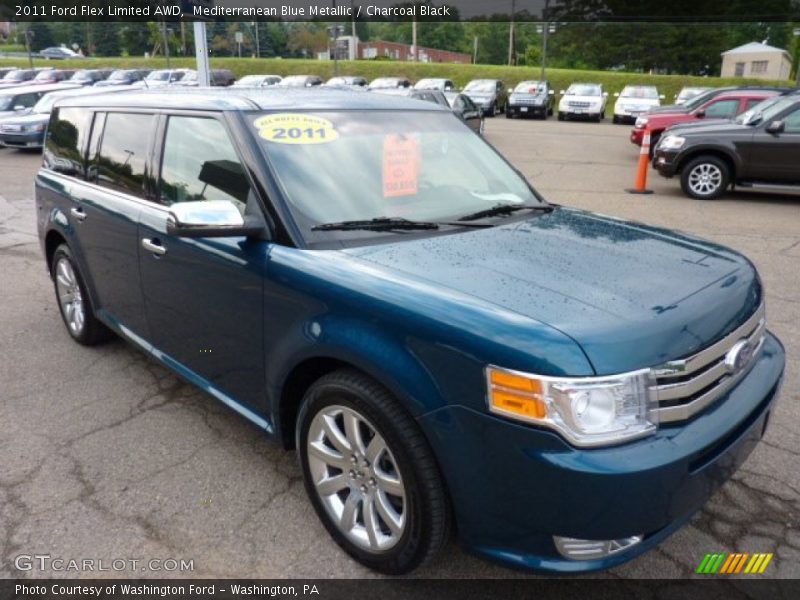 Front 3/4 View of 2011 Flex Limited AWD