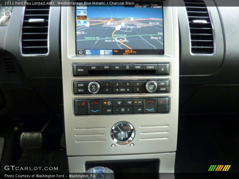 Controls of 2011 Flex Limited AWD