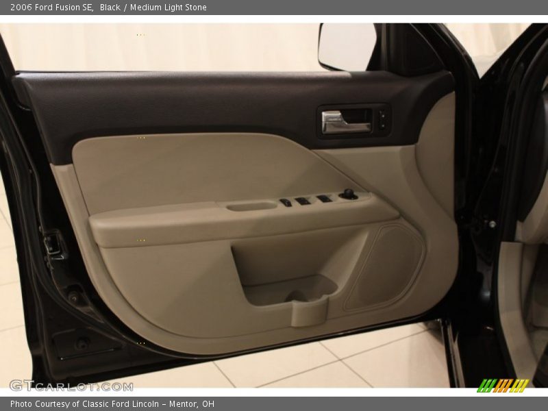 Black / Medium Light Stone 2006 Ford Fusion SE