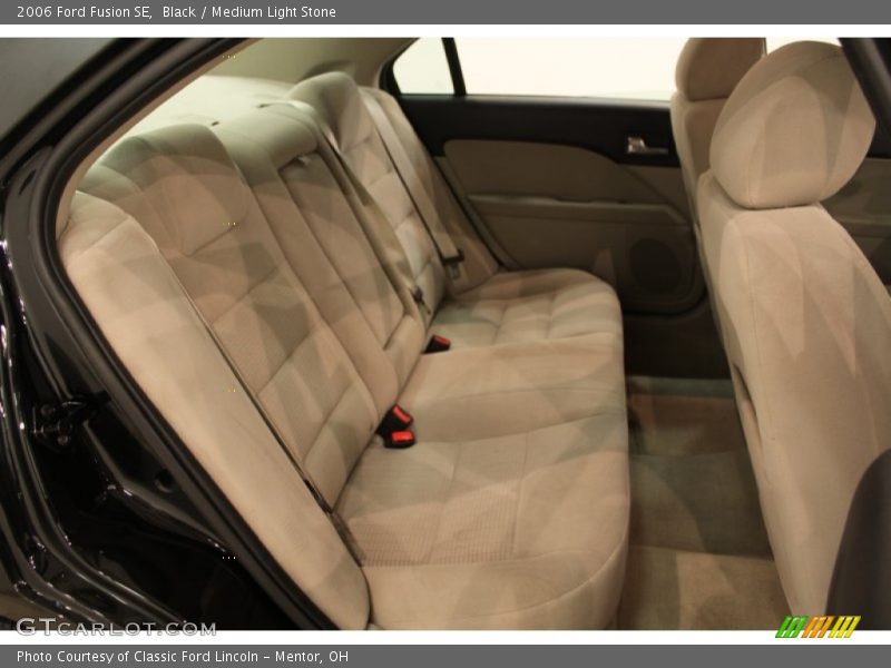 Black / Medium Light Stone 2006 Ford Fusion SE