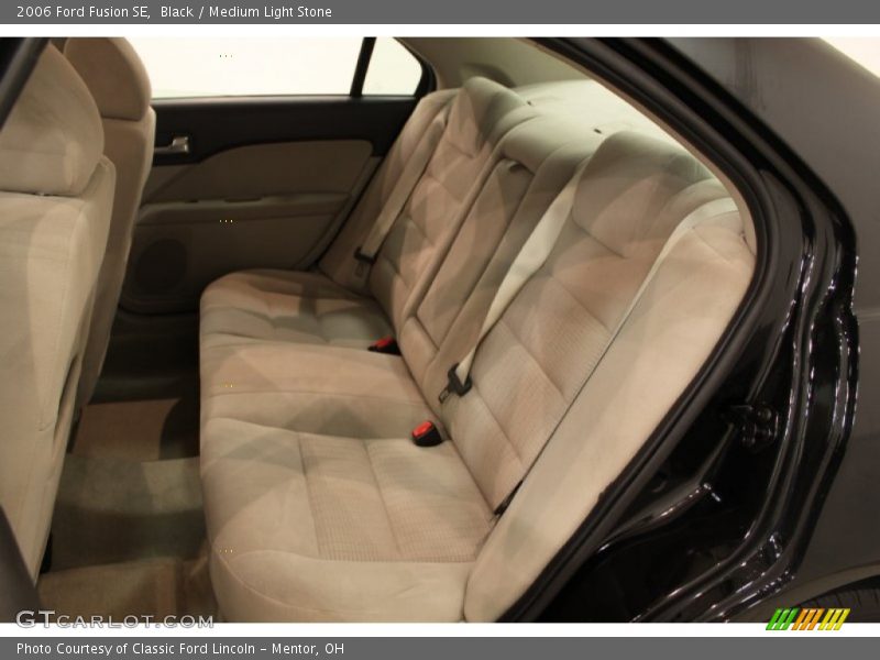Black / Medium Light Stone 2006 Ford Fusion SE