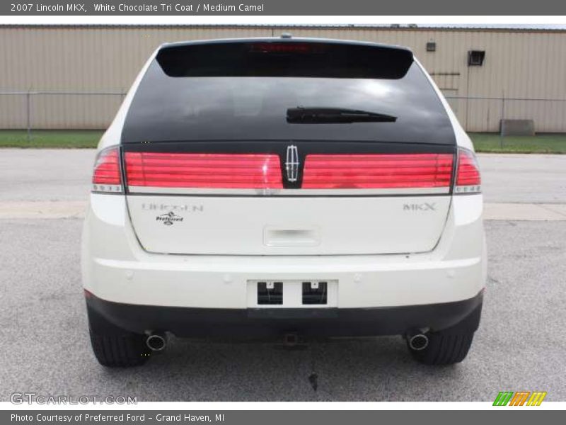 White Chocolate Tri Coat / Medium Camel 2007 Lincoln MKX